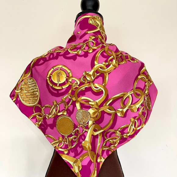 Gucci Logo Chains Hot Pink Gold Silk Twill Scarf with Gift Gucci Box - Picture 6 of 14